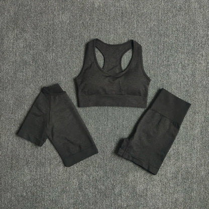The Elevate 5-in-1 Seamless Sportswear System