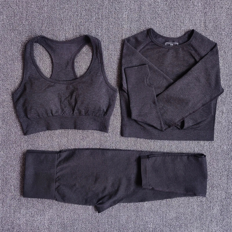The Elevate 5-in-1 Seamless Sportswear System