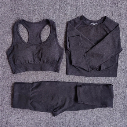 The Elevate 5-in-1 Seamless Sportswear System