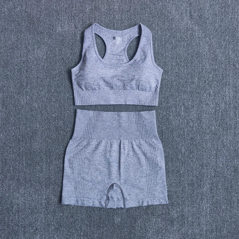 The Elevate 5-in-1 Seamless Sportswear System